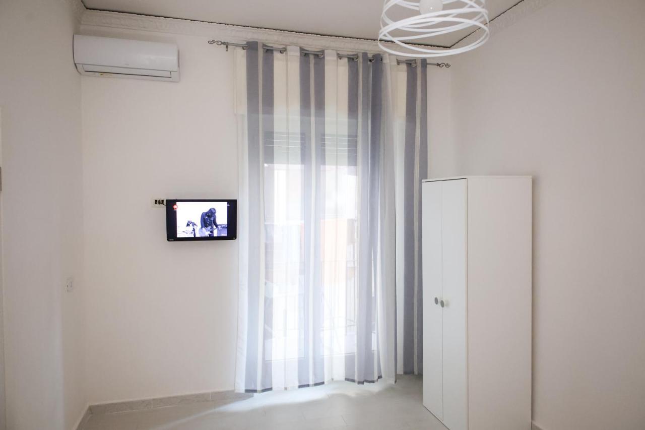 Casa Maria Apartment Napoli Bagian luar foto