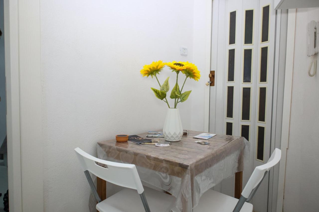Casa Maria Apartment Napoli Bagian luar foto